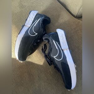 Nike Women's Fontanka Waffle Shoes Black (DC3579-005) Size 7